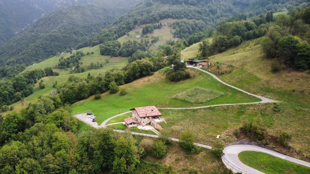 Agriturismo Piane Ono Degno ภายนอก รูปภาพ